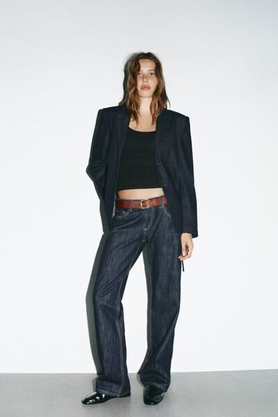 Блейзер, рубашка, ремень